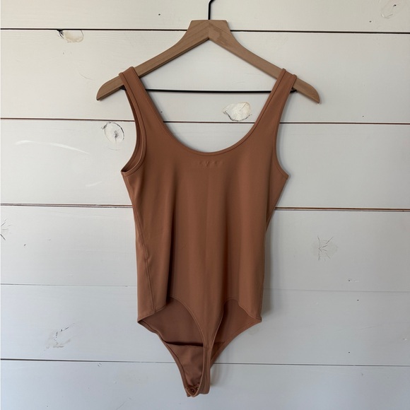 Abercrombie & Fitch Bodysuit size Medium - Picture 4 of 4